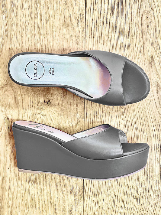 VENUS LEATHER GRAY