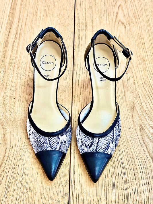 ROSE BLACK