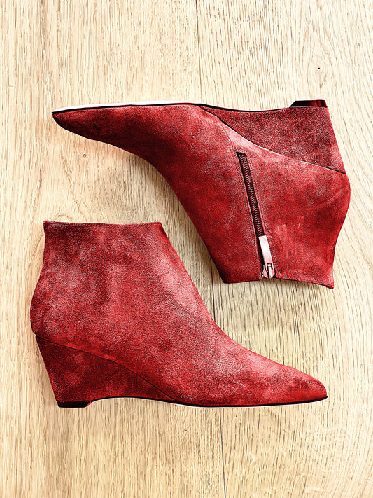 KRYSHA RED SUEDE