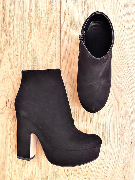 TURAN BLACK SUEDE