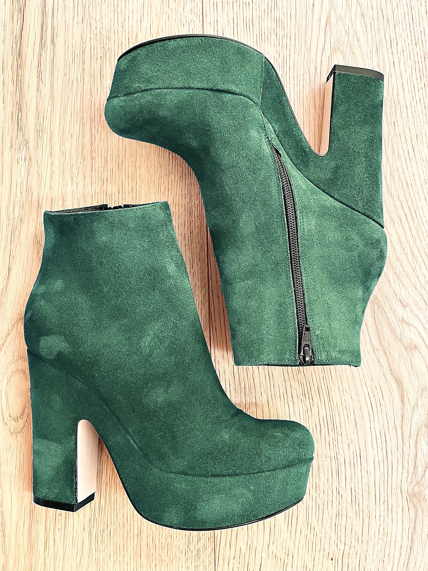 TURAN GREEN SUEDE