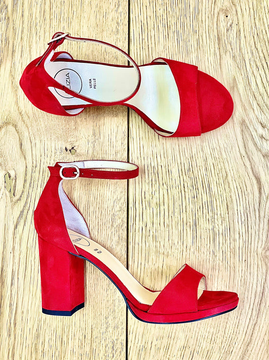 RED SUEDE MARA