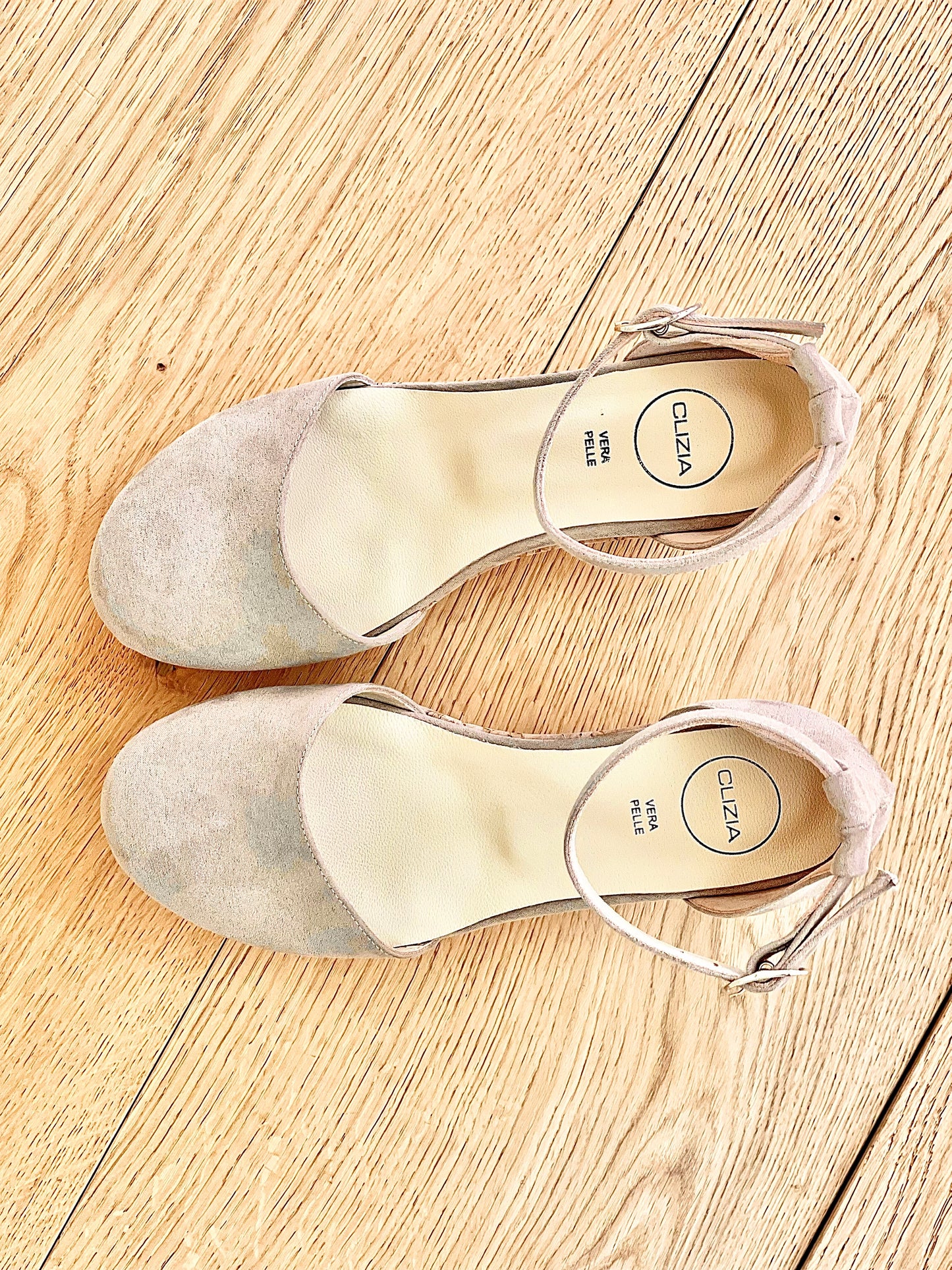 BEIGE SUEDE MANILA