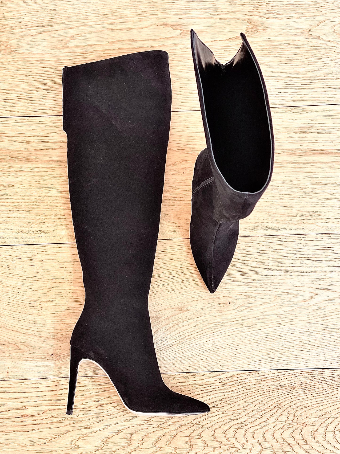 RONNY BLACK SUEDE