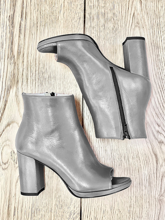 AMAZON LEATHER GRAY