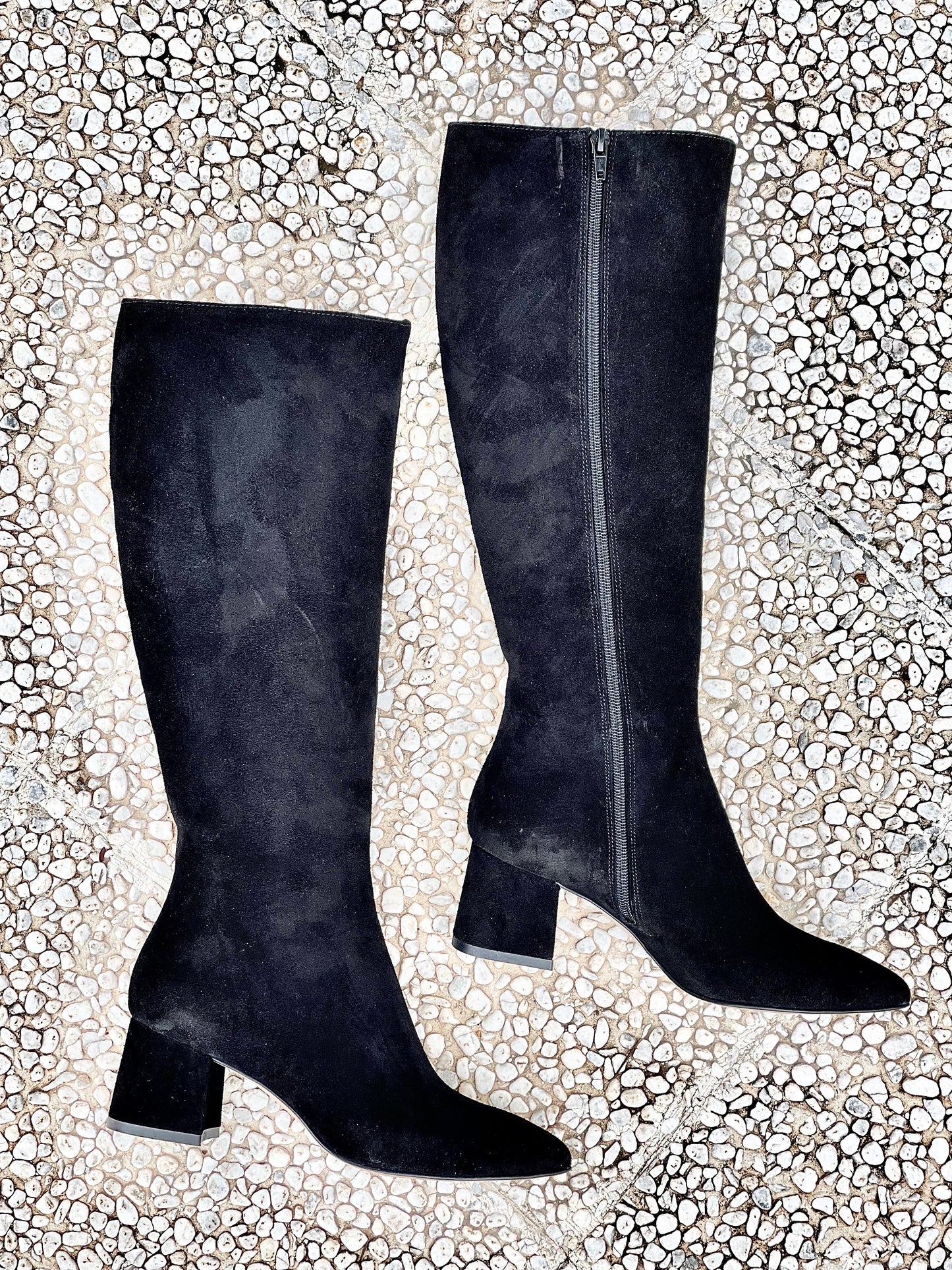 BOLIVIA BLACK SUEDE