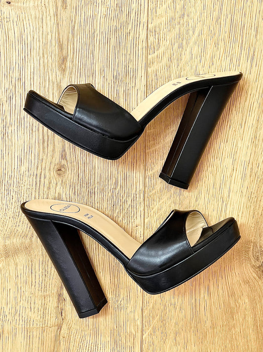 OSCAR LEATHER BLACK