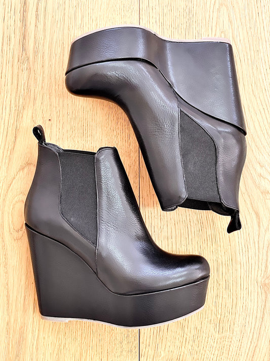 BALTIC LEATHER BLACK