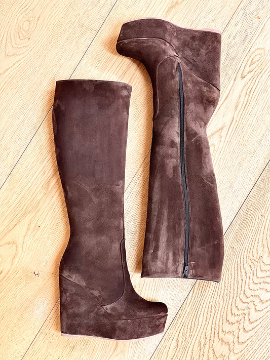 SAM BROWN SUEDE