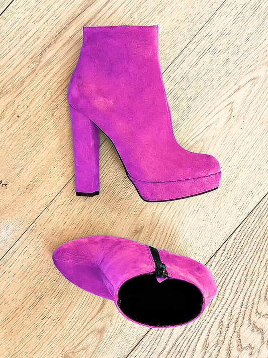 FUCHSIA SUEDE BOB