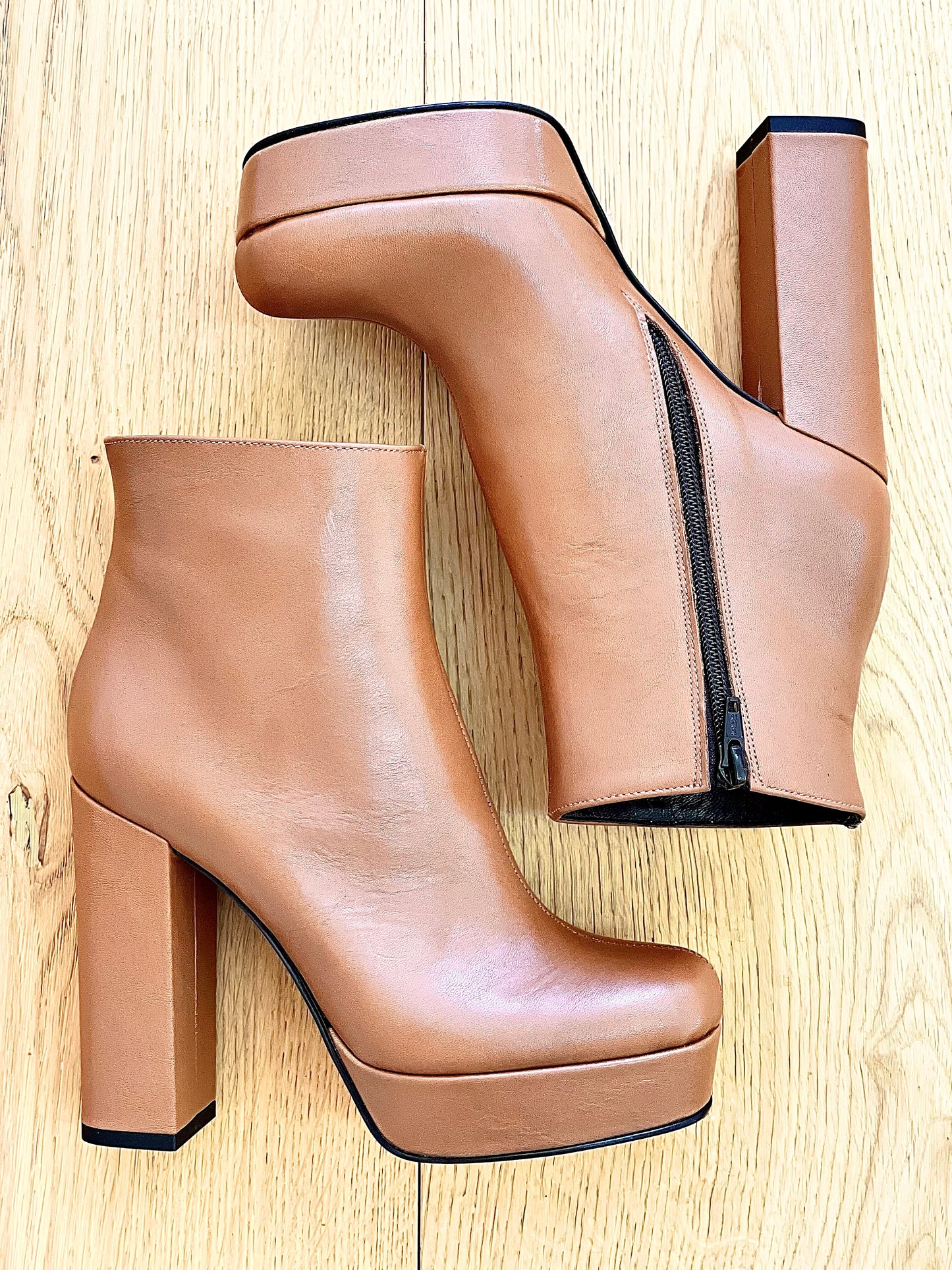 DETROIT LEATHER COGNAC