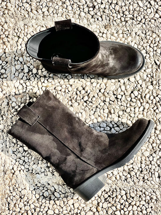 ATLAS BLACK SUEDE