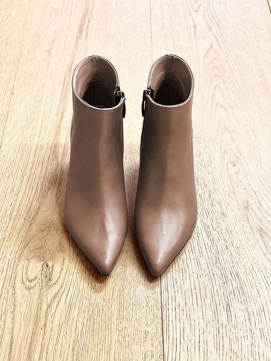 NICK TAUPE LEATHER