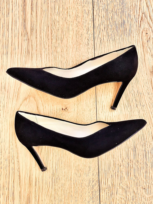 ASHLEY BLACK SUEDE