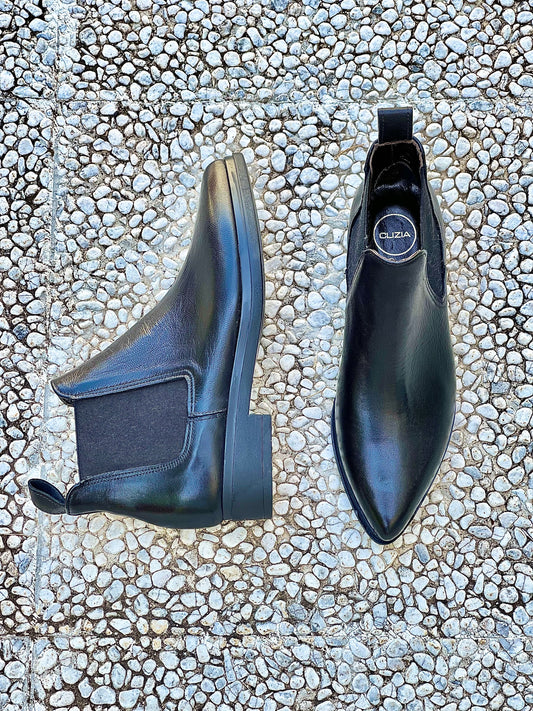 GRESIA LEATHER BLACK