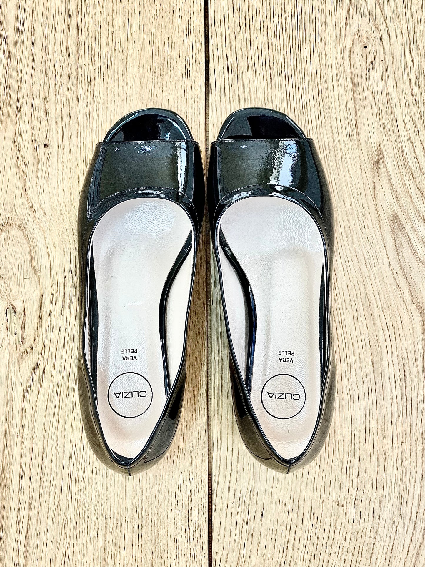NICOLE BLACK PATENT LEATHER