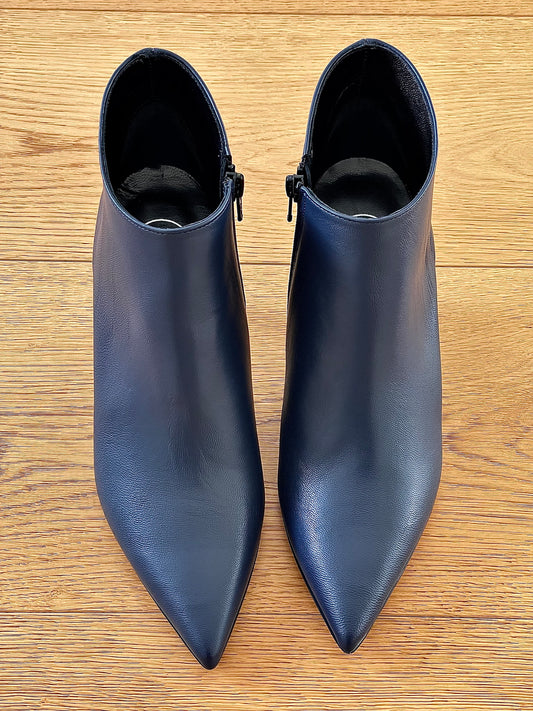 CUERO AZUL