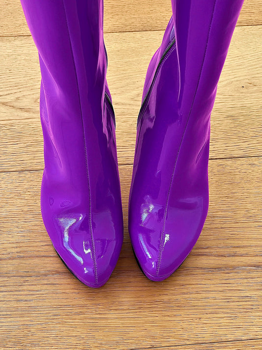 URSULA PINTURA MORADA