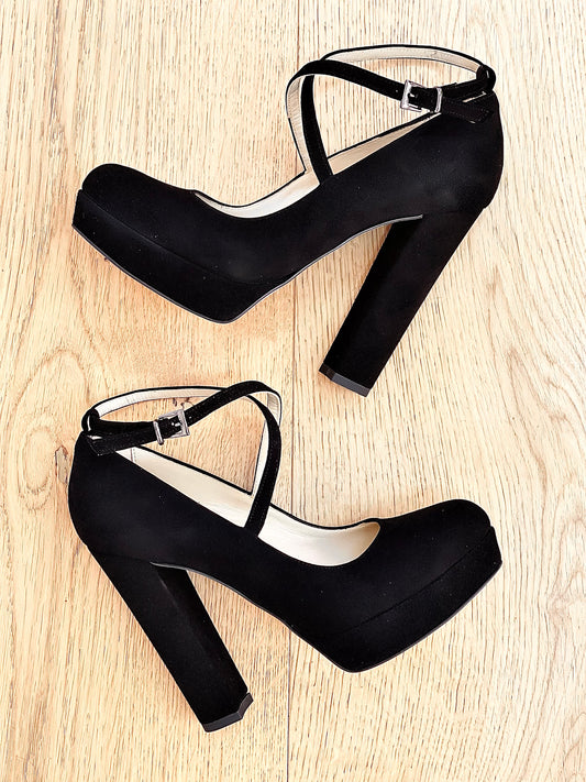 DIANE BLACK SUEDE