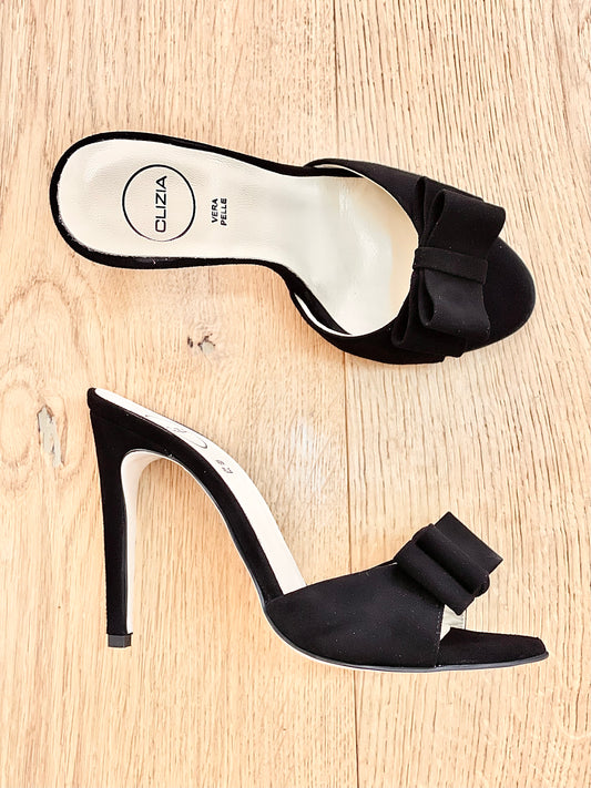 LIZ BLACK SUEDE