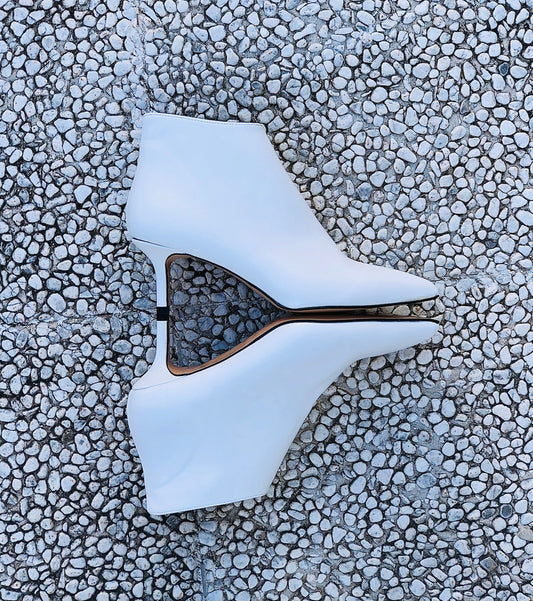 TETAS DE CUERO BLANCO