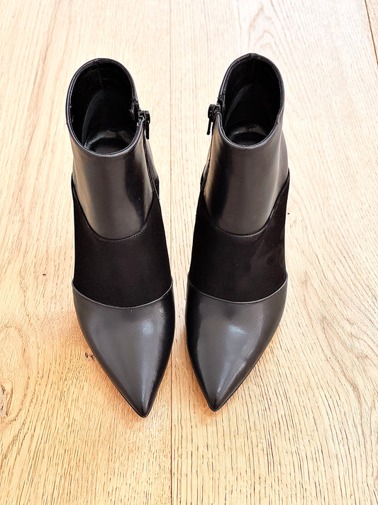 CUERO TOYA NEGRO