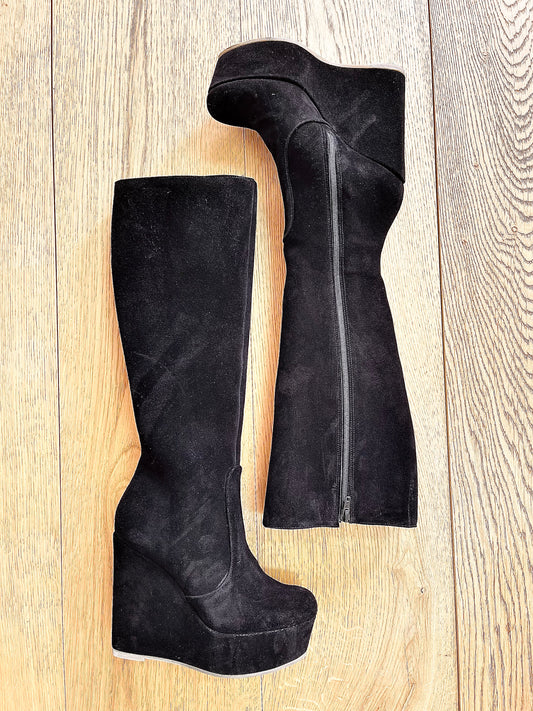 SAM BLACK SUEDE