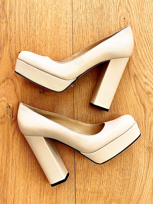 KATA DE CUERO BEIGE