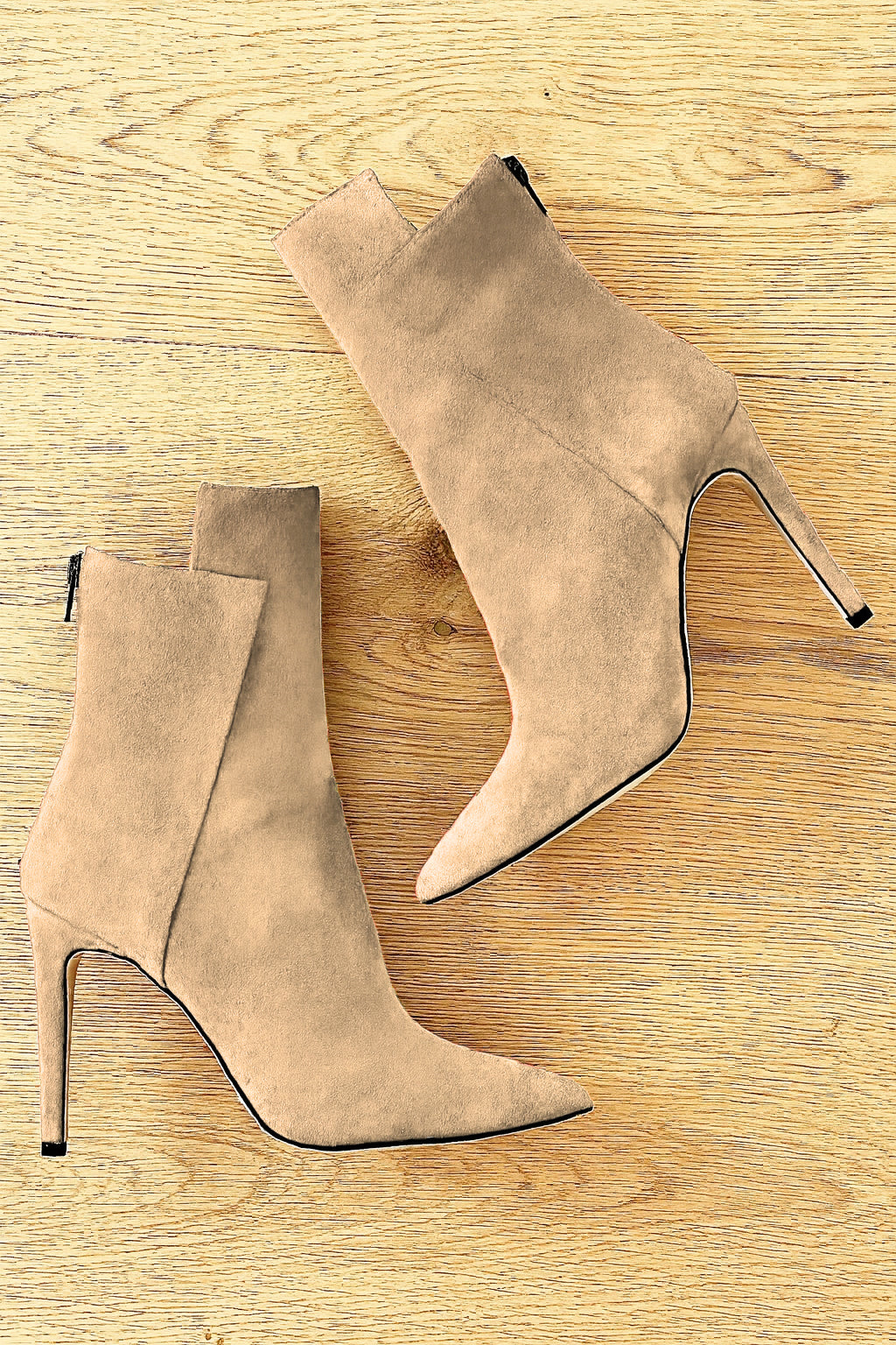LEVEL BEIGE SUEDE