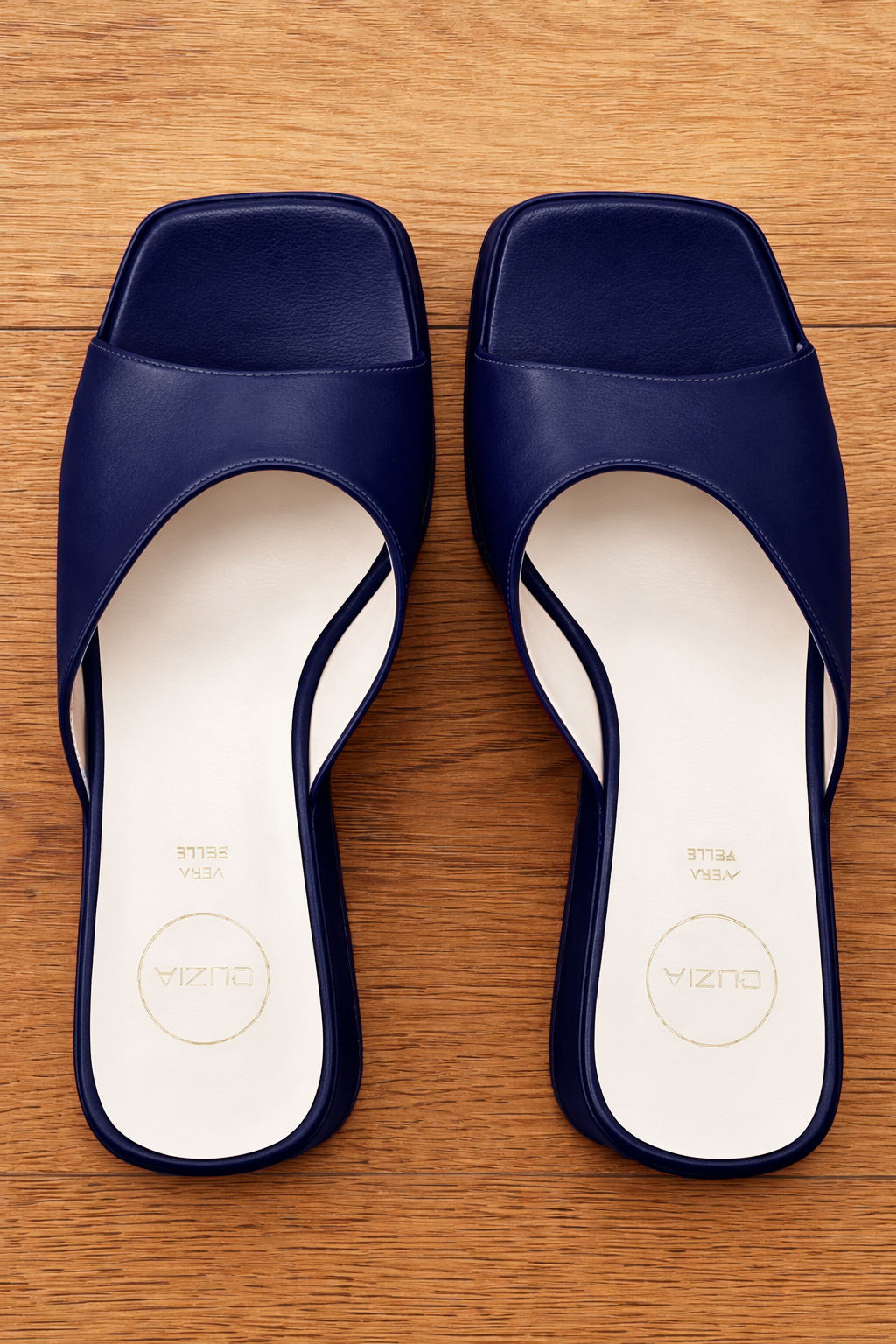YUNA SININEN NAHKA