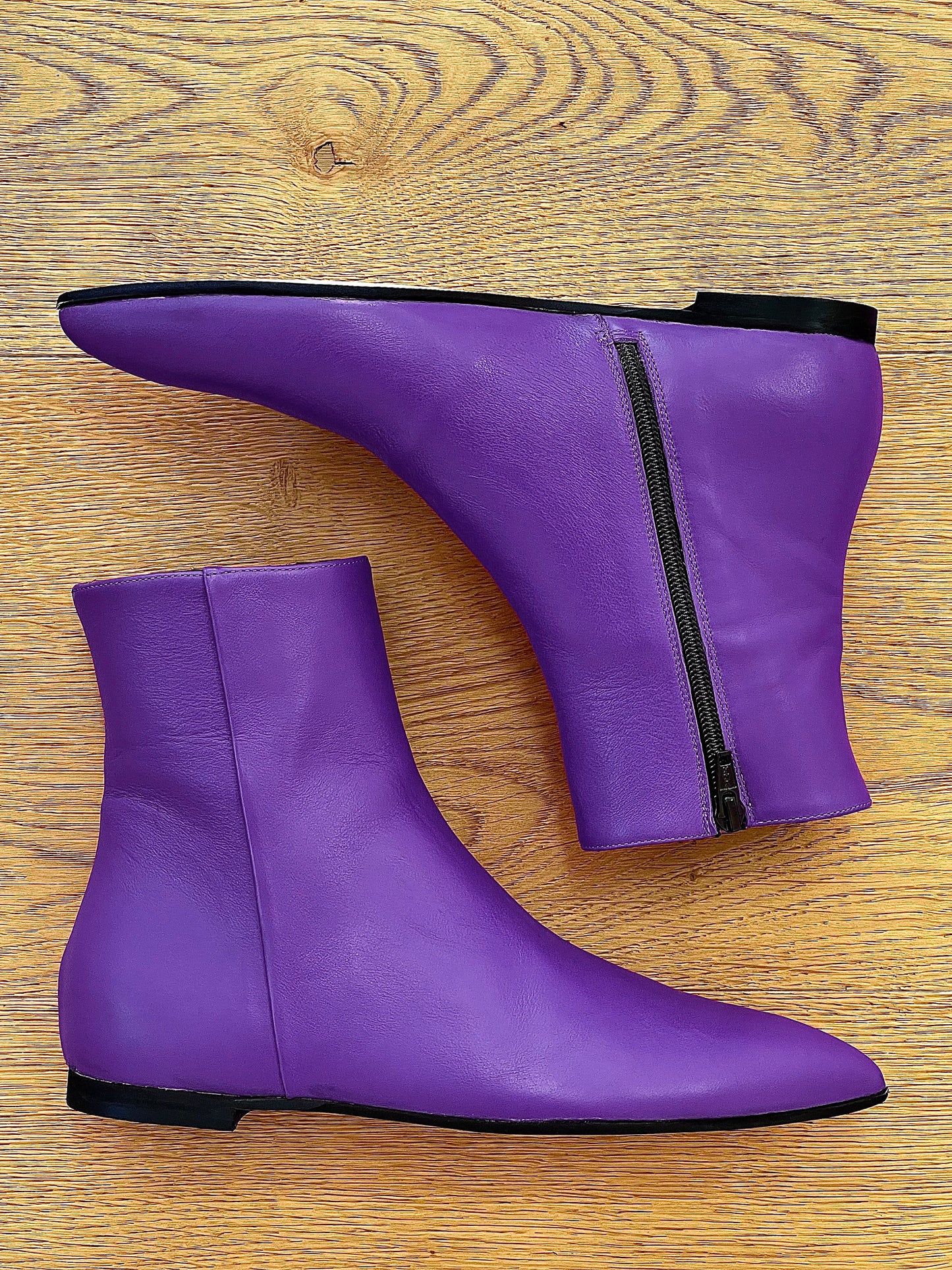 GERRI, VIOLETTI NAHKA