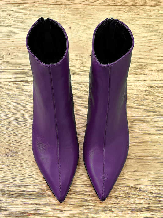 IRIS VIOLETTI NAHKA
