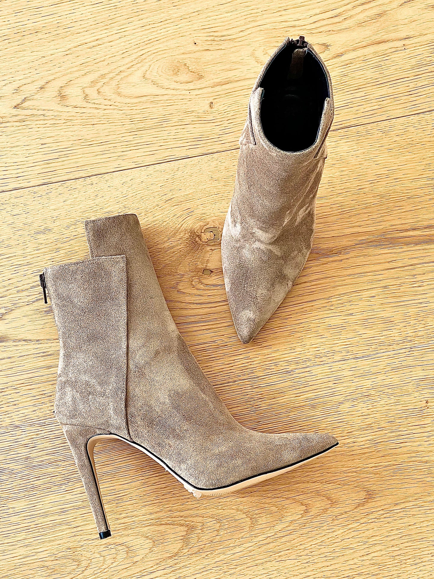 LEVEL CAMOSCIO TAUPE