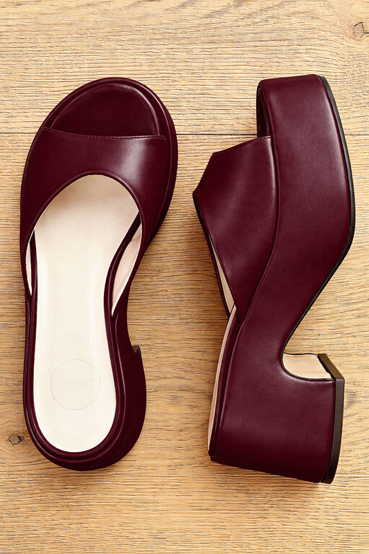 JACKIE PEAU BORDEAUX