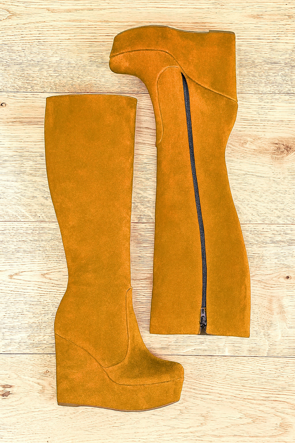 SAM OCHRE SUEDE