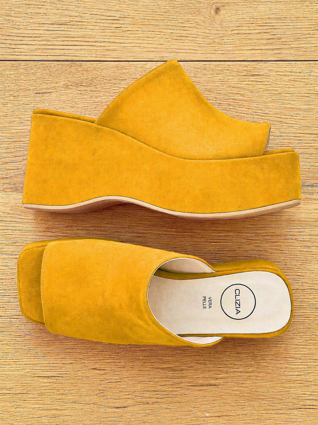 NIKO SUÈDE OCRE