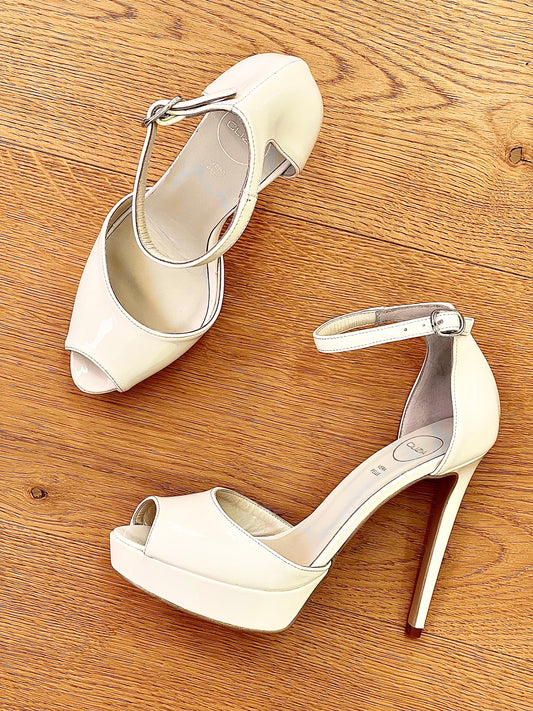 HALLE BEIGE EN CUIR VERNI