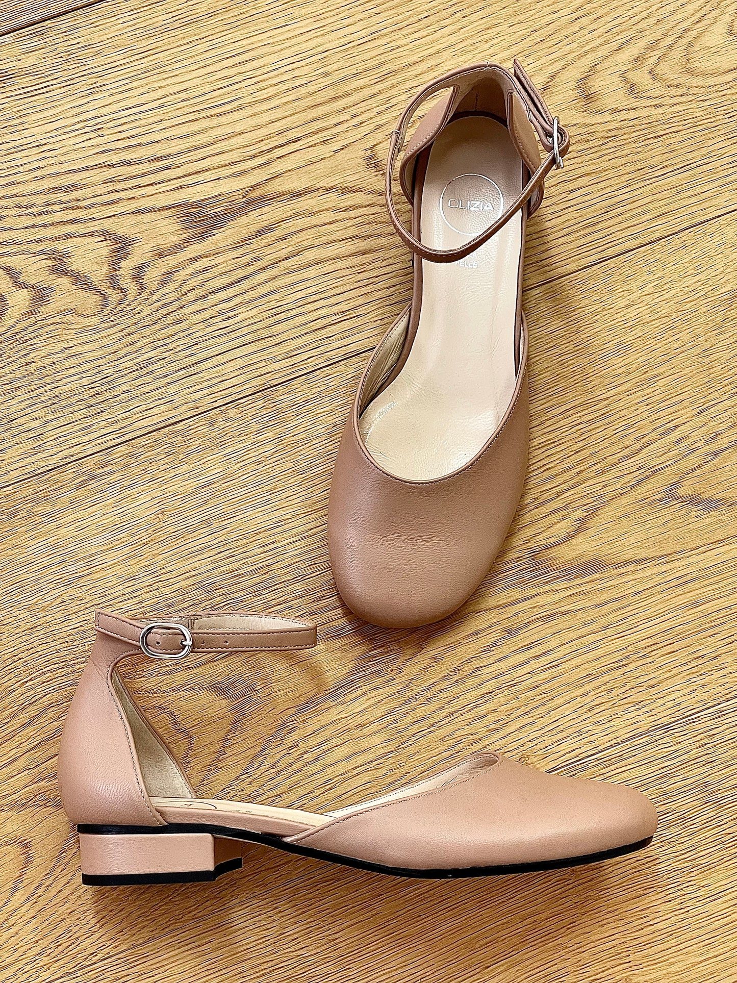 ARIZONA LEATHER NUDE