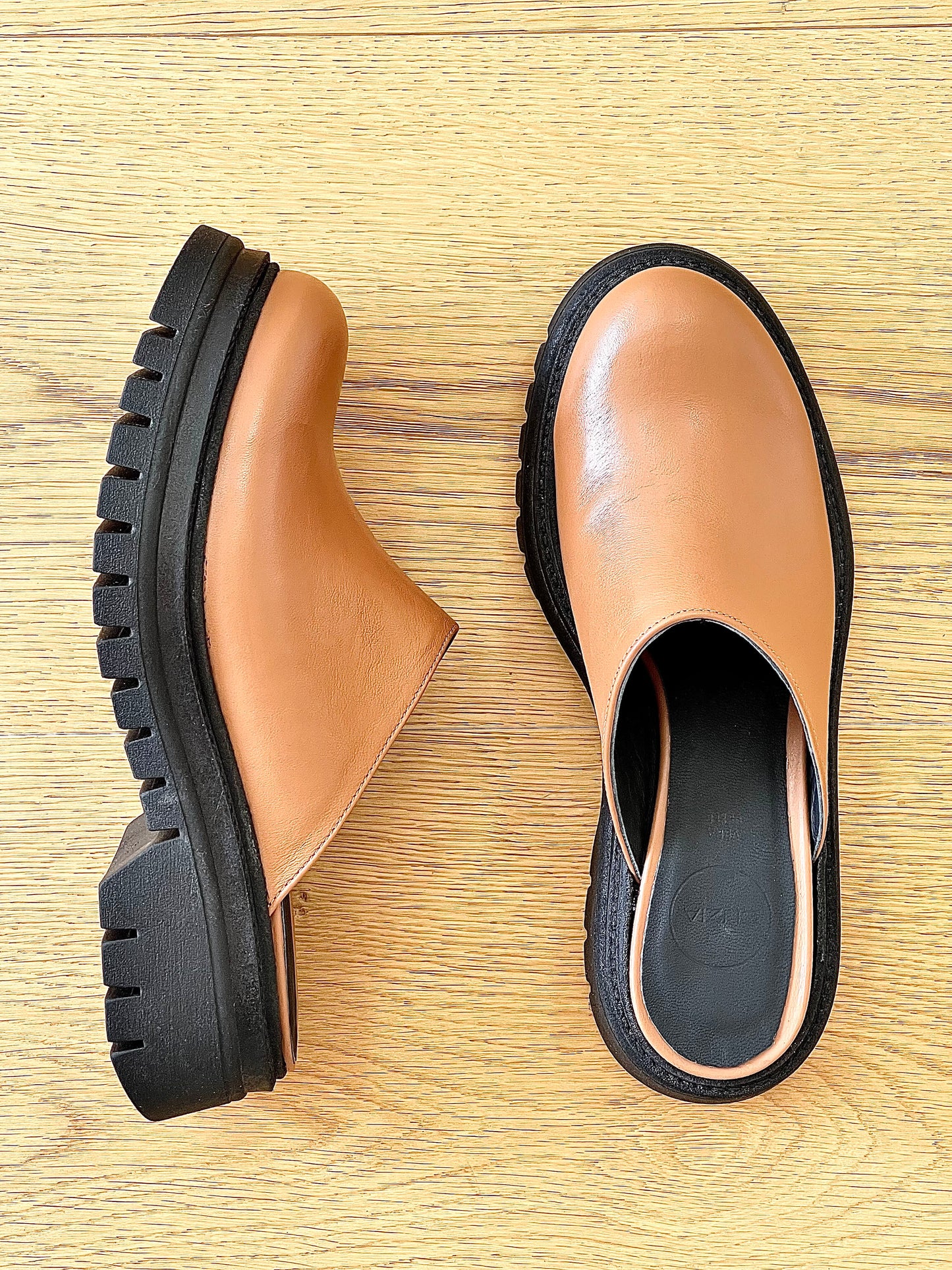 CUIR EXOTIQUE COGNAC