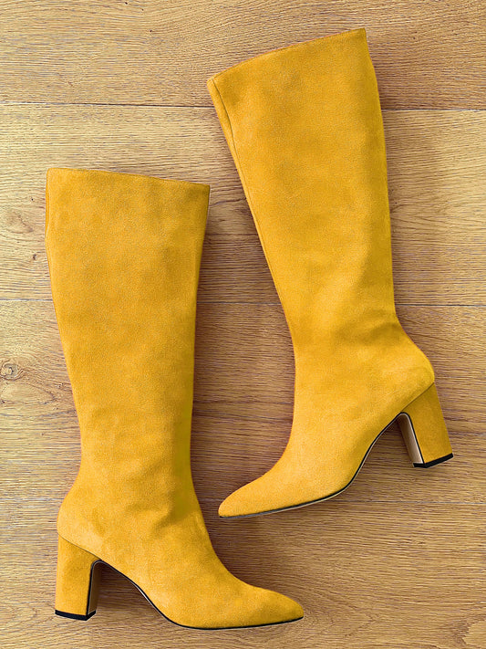 MARQUE EN DAIM JAUNE