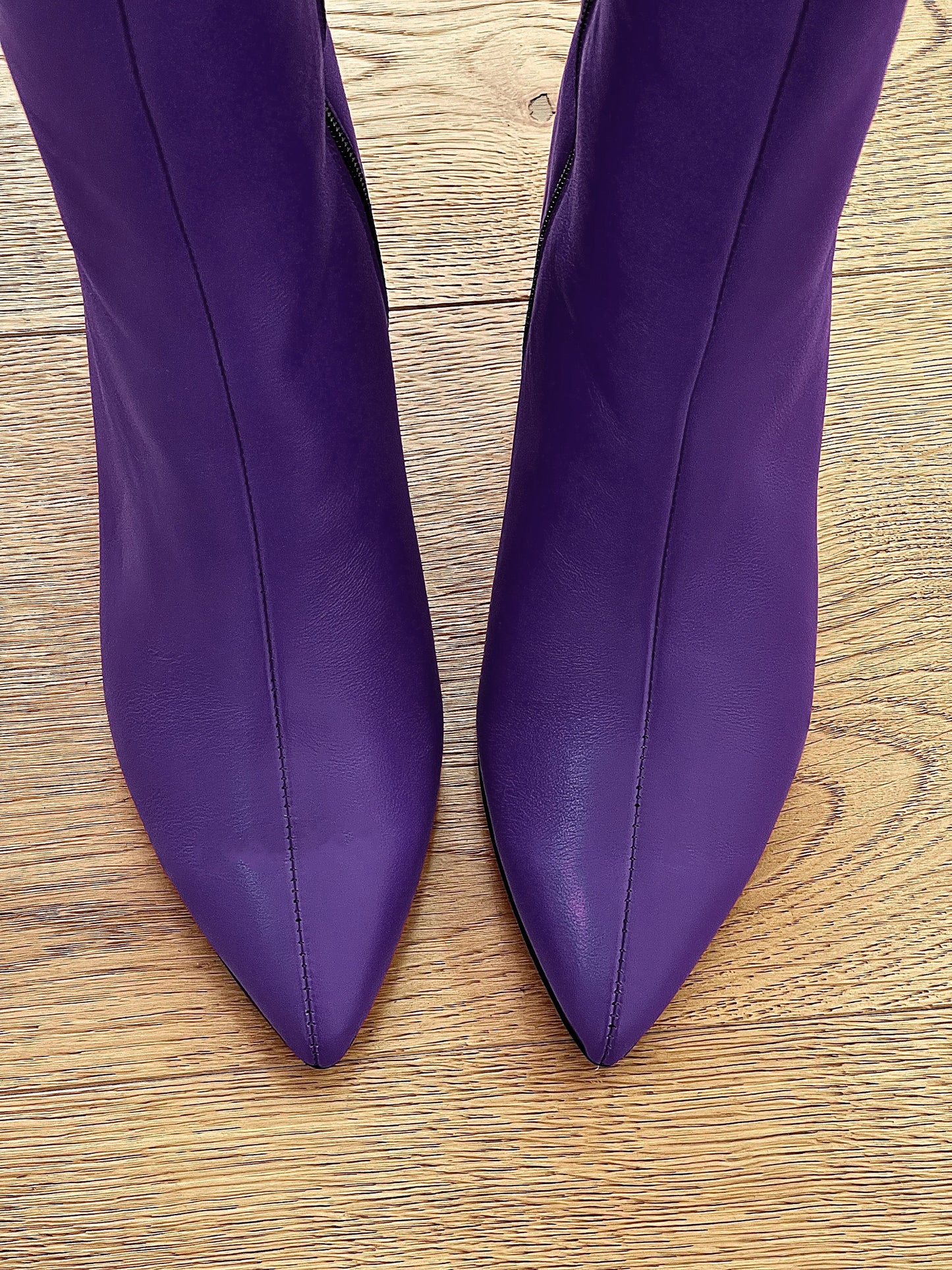 MARQUE CUIR VIOLET