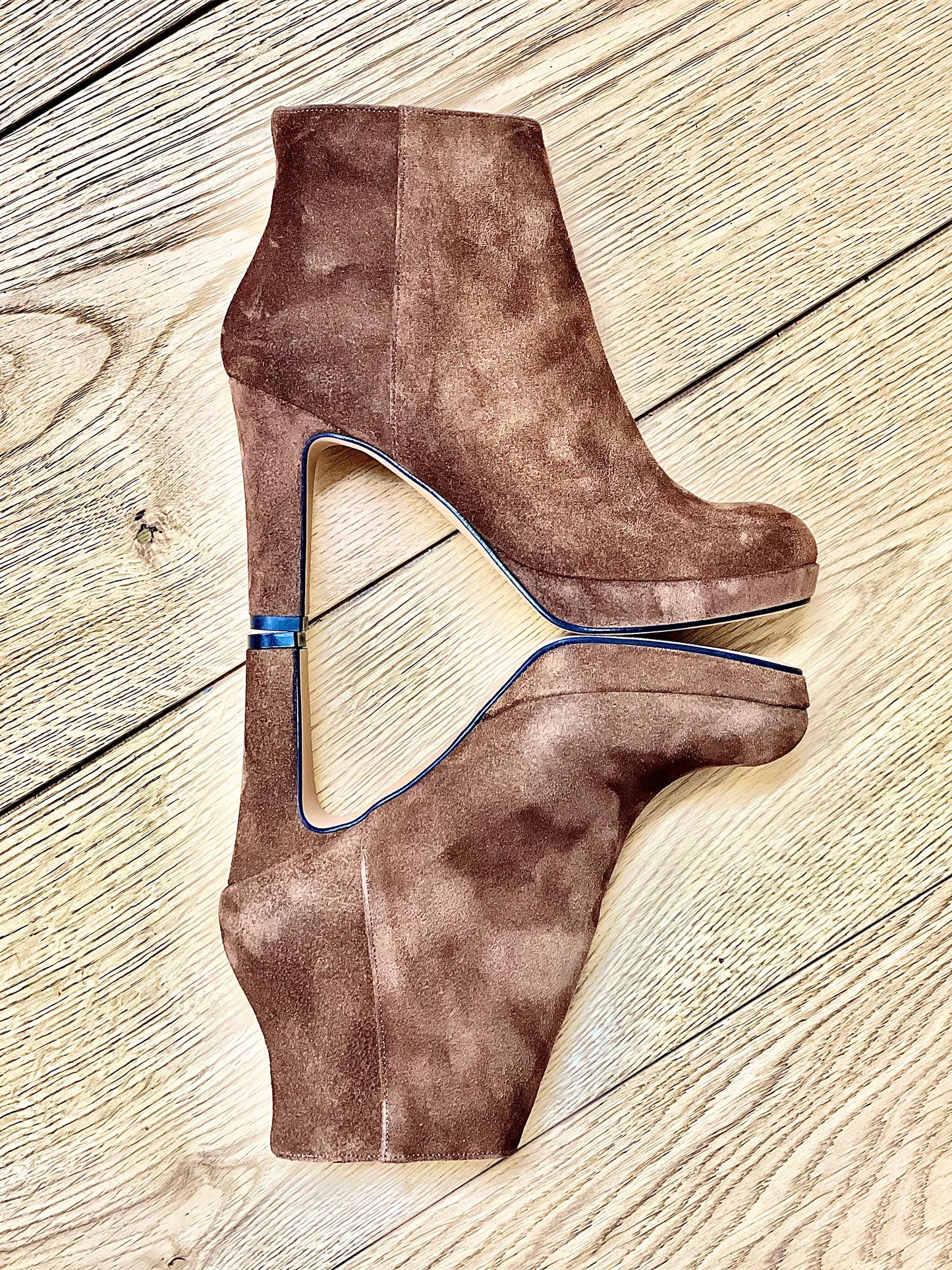 ERIK COGNAC SUEDE