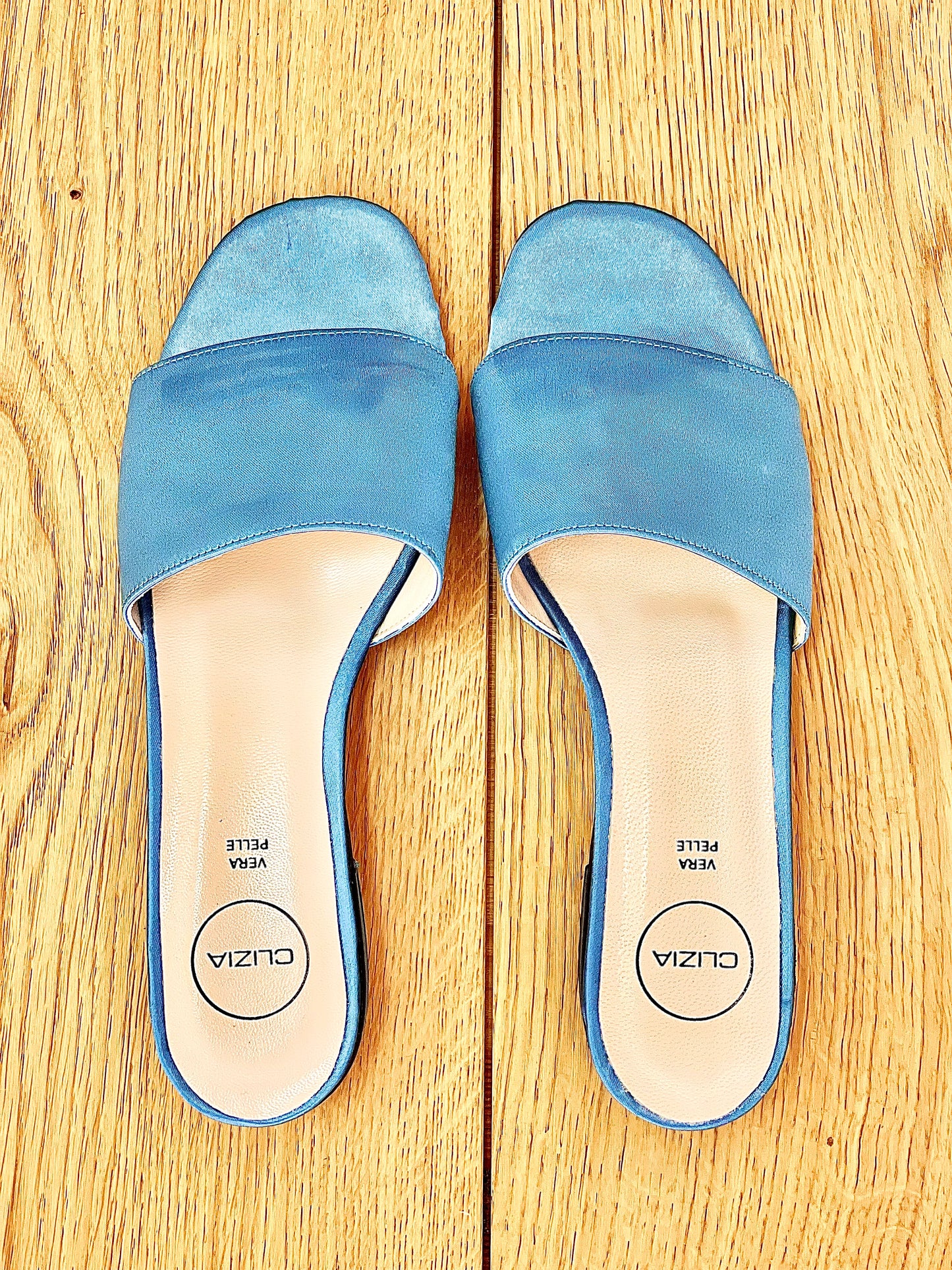 MANHATTAN SATIN BLEU CIEL