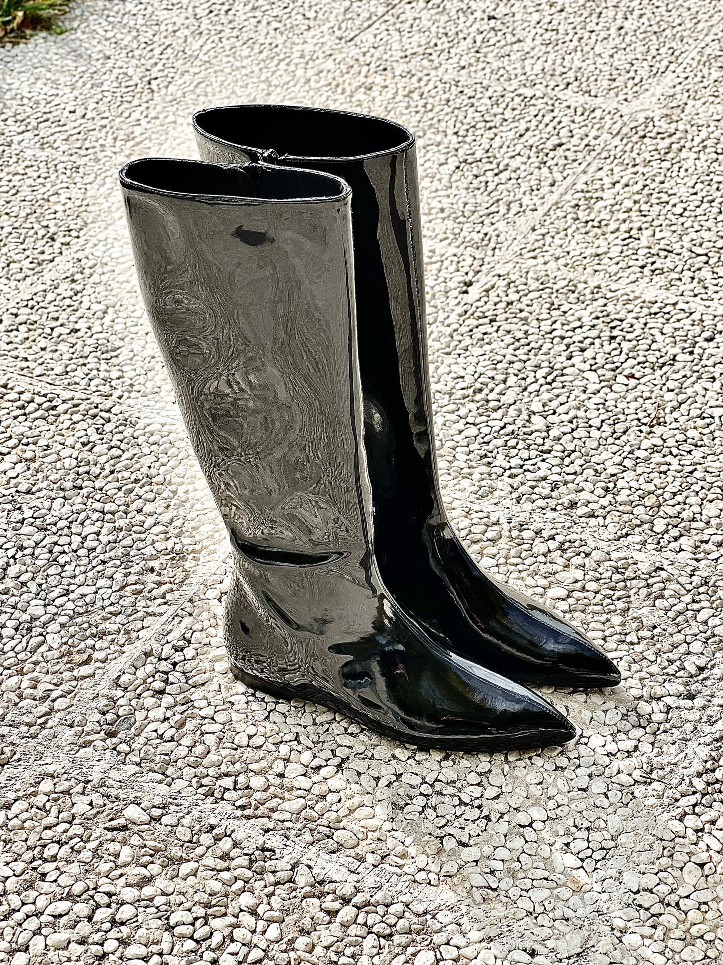 PETER NOIR CUIR VERNI