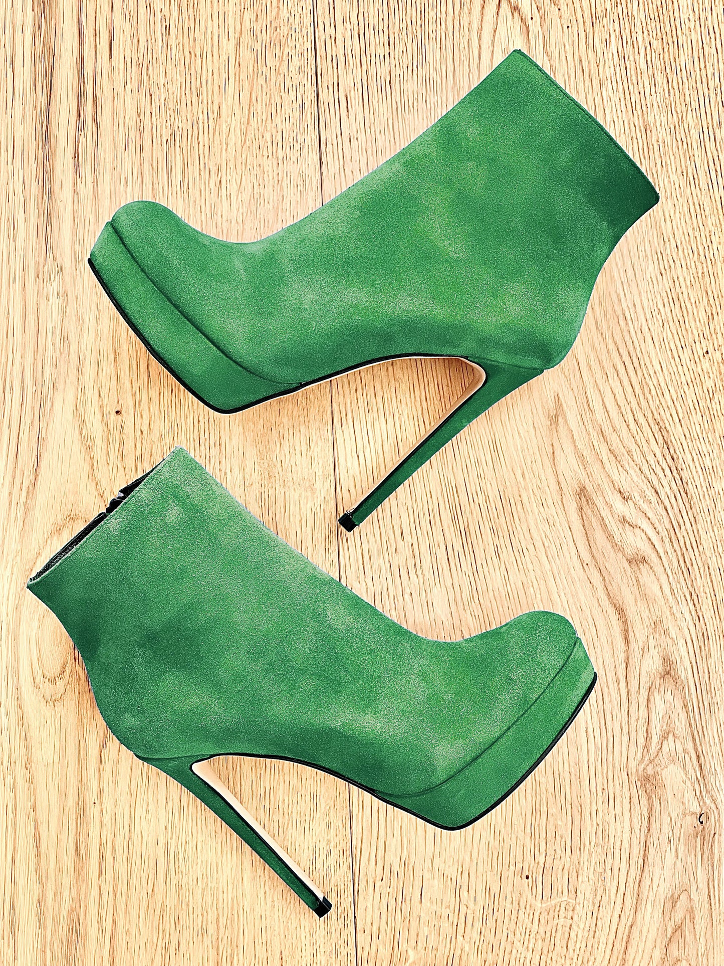LOREN GREEN SUEDE
