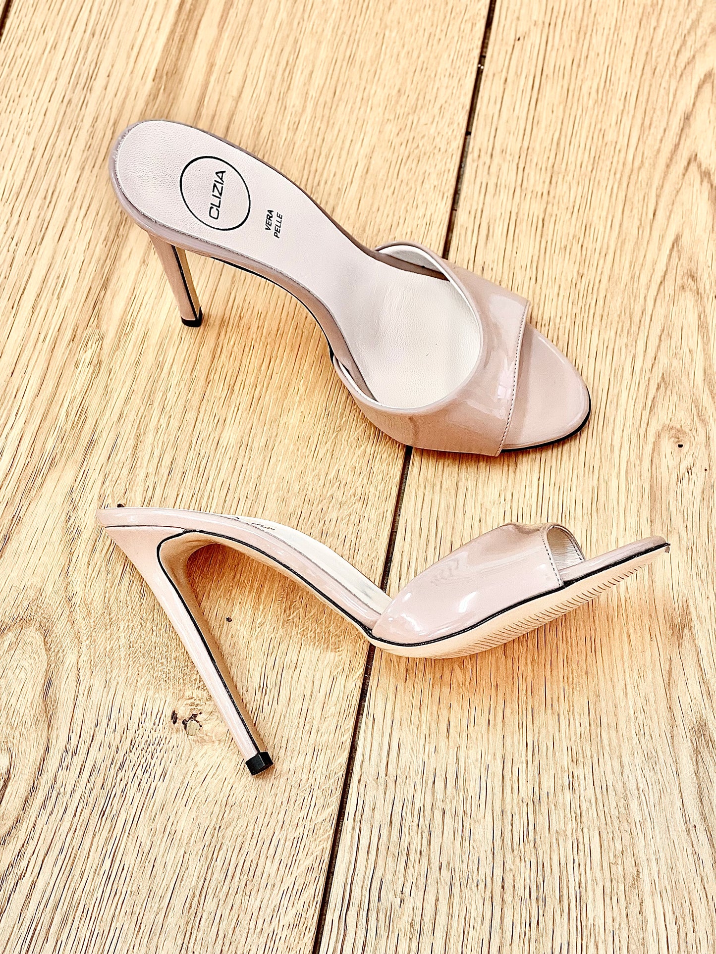 INEX NUDE PATENT LEATHER