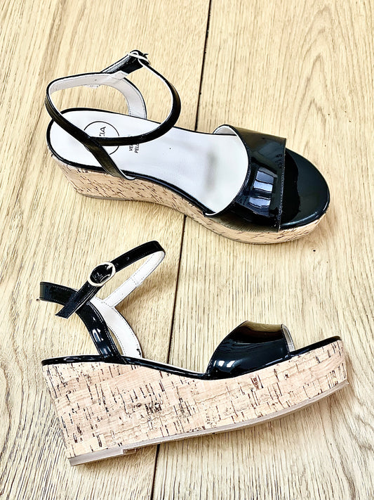 NIKITA CUIR VERNI NOIR