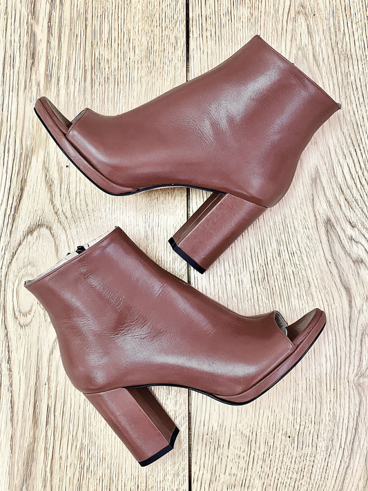 AMAZON LEATHER BROWN