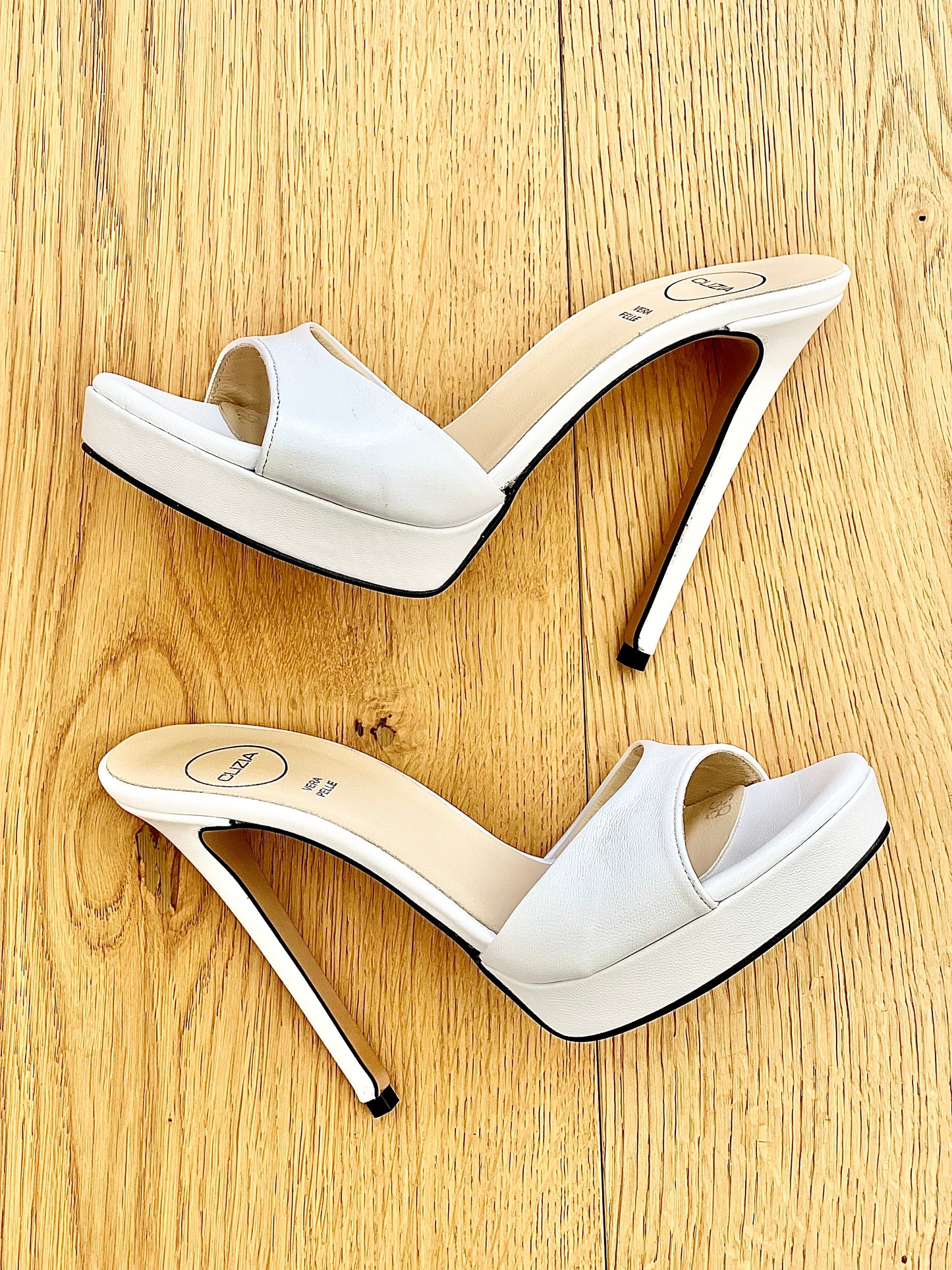 PRISCILLA LEATHER WHITE