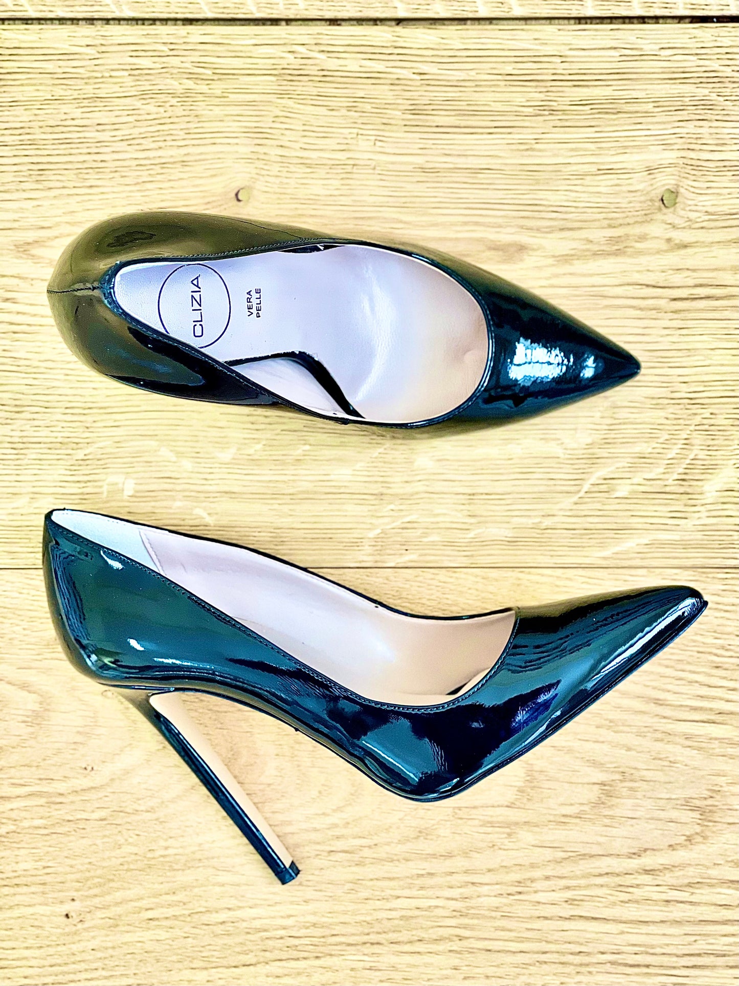 NOEUD CUIR VERNI NOIR